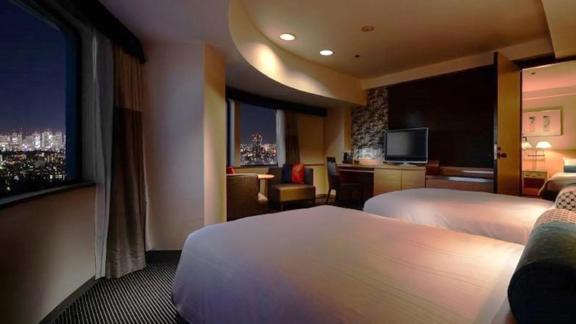 Hotel New Otani Tokyo Garden Tower 5*,  יפן