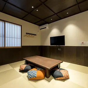 musubi-hotel-machiya-kamiya-machi-2.fukuoka-hotels.net/