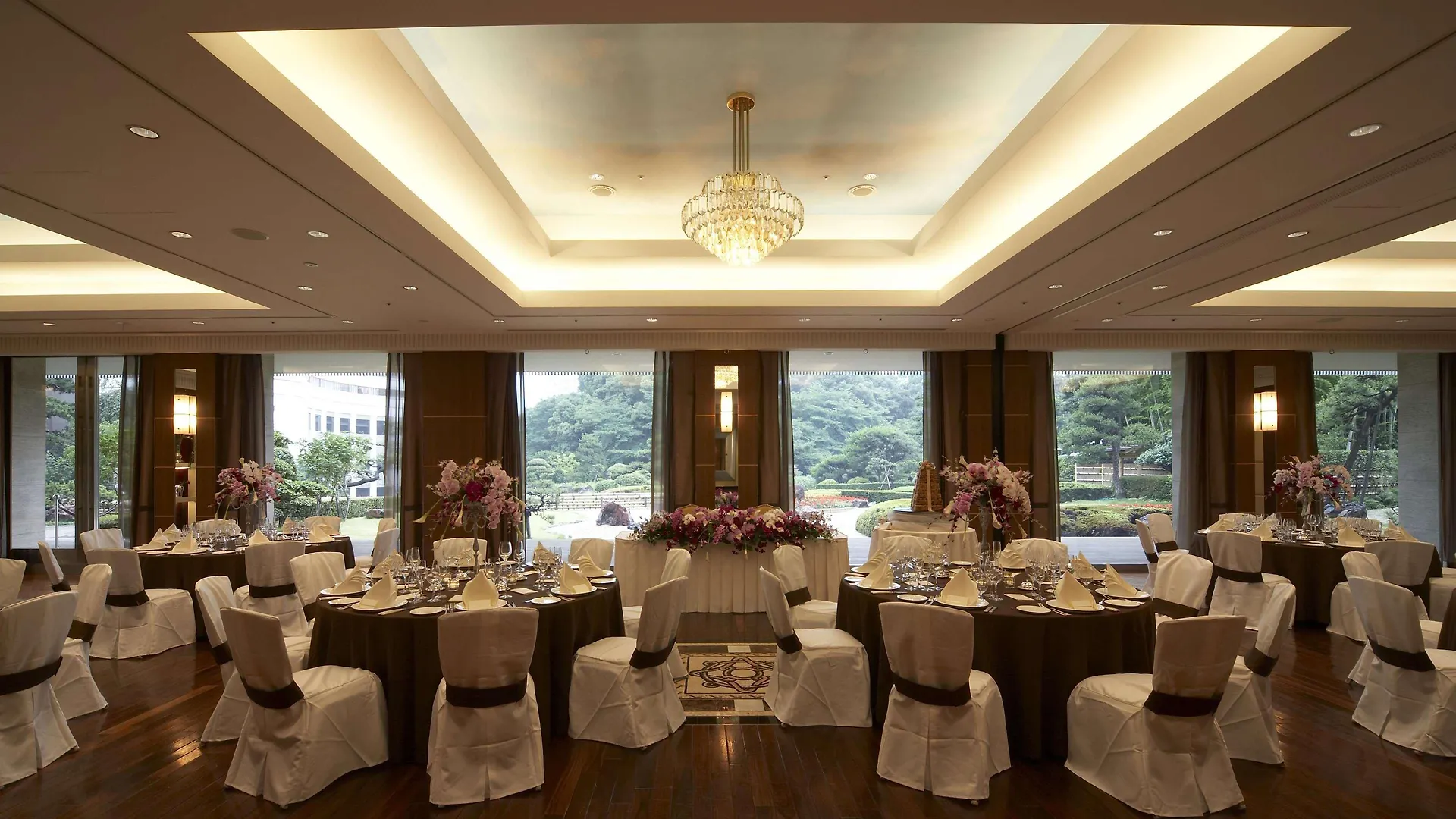 Hotel New Otani Tokyo Garden Tower 5*,